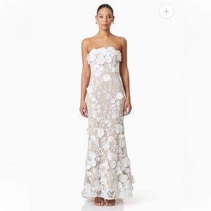 elliatt tiana white strapless 3d floral embellished bridal dress gown medium NEW